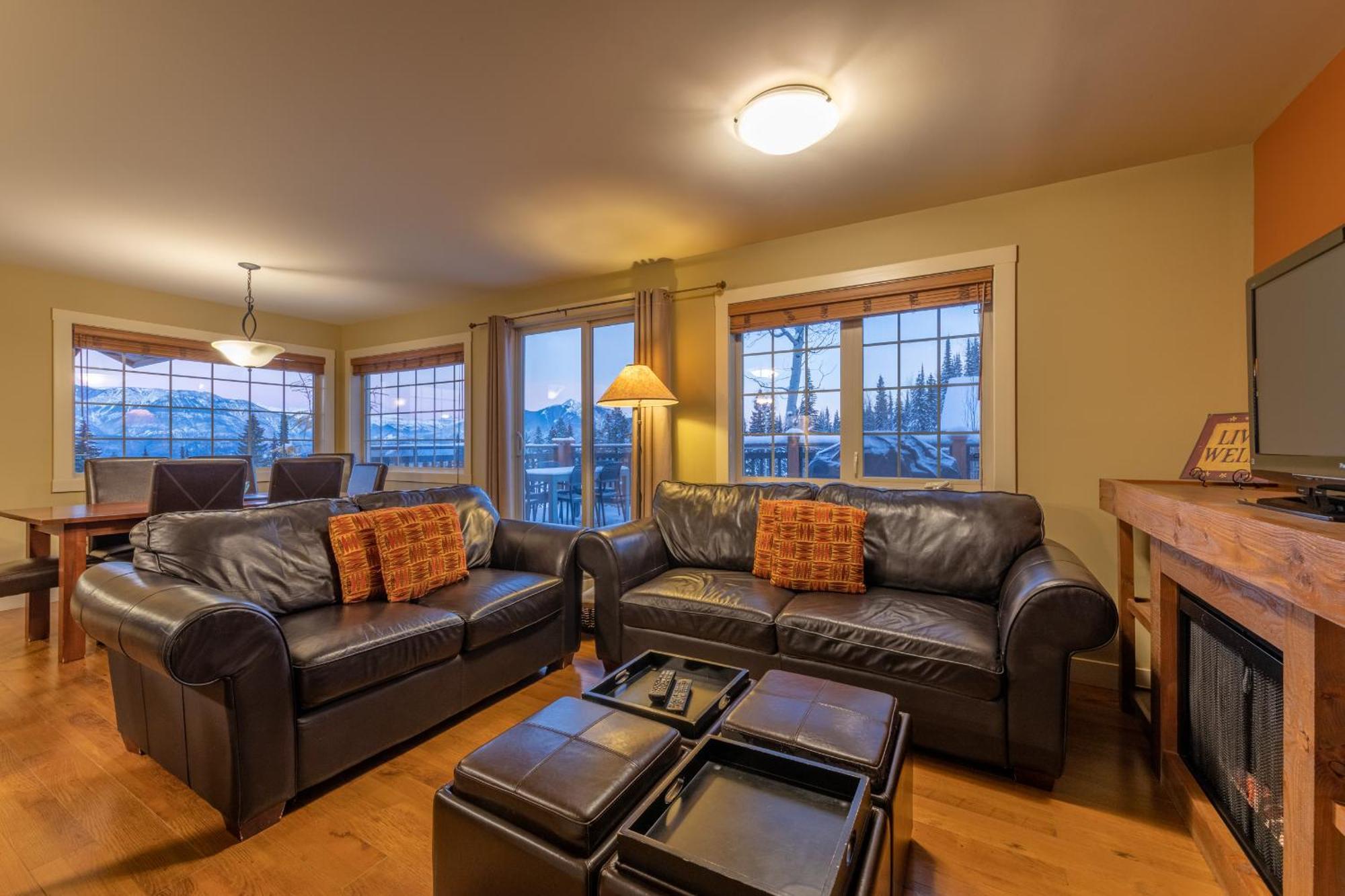 Lush Mountain Accommodations Golden Chambre photo