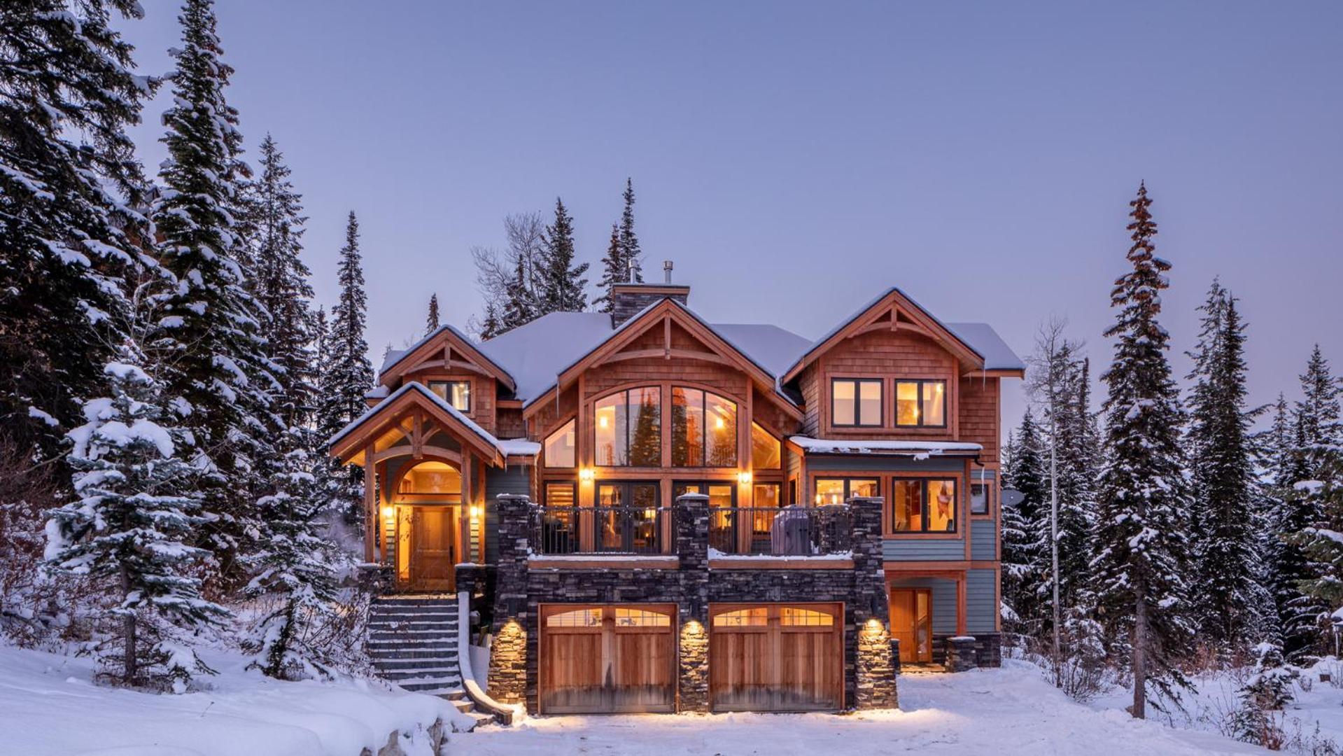 Lush Mountain Accommodations Golden Extérieur photo