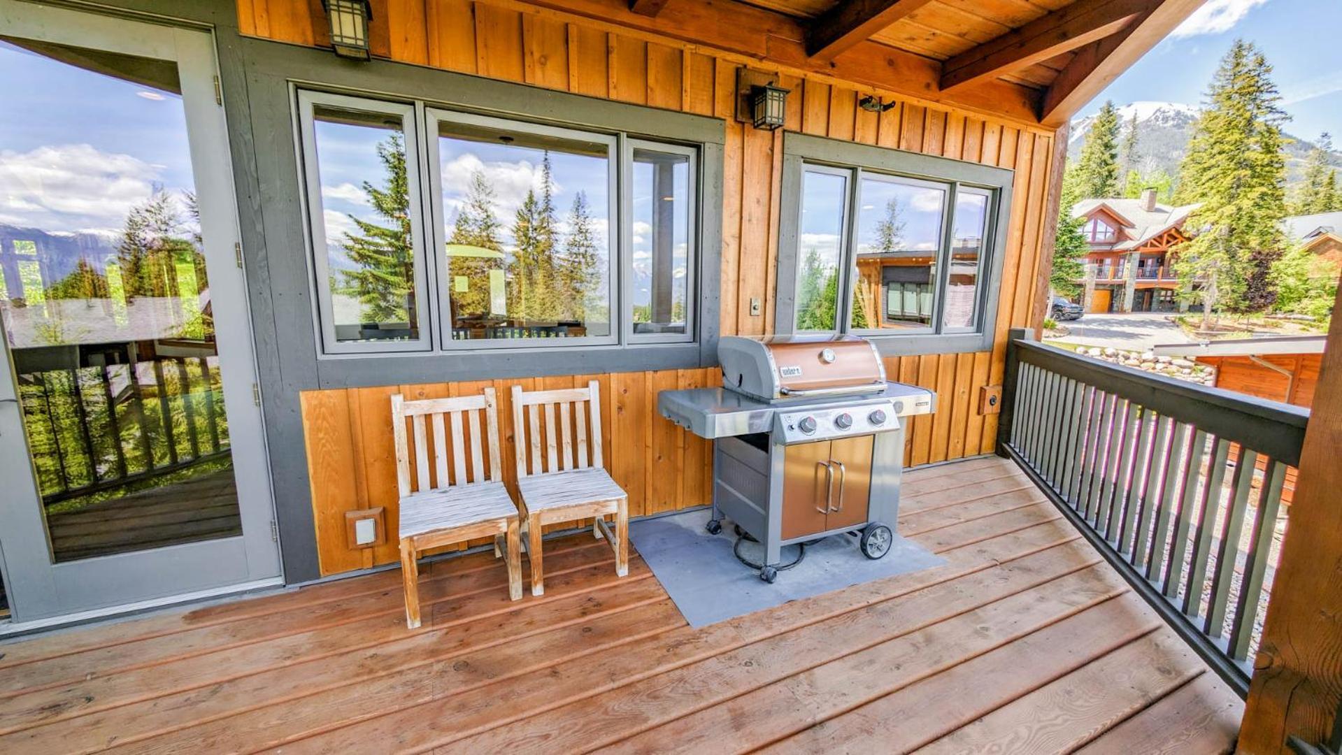 Lush Mountain Accommodations Golden Chambre photo